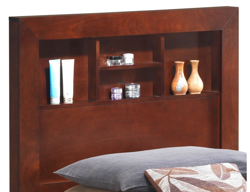 Bed With Transitional Design Stylish