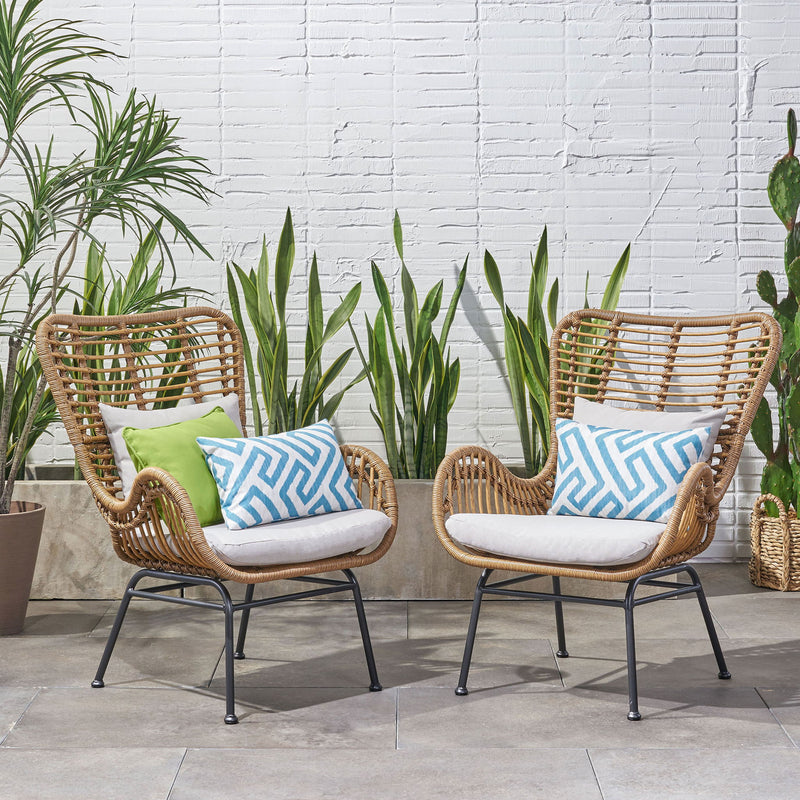 Modern Aesthetic Outdoor Rattan Accent Chair With Metal Legs