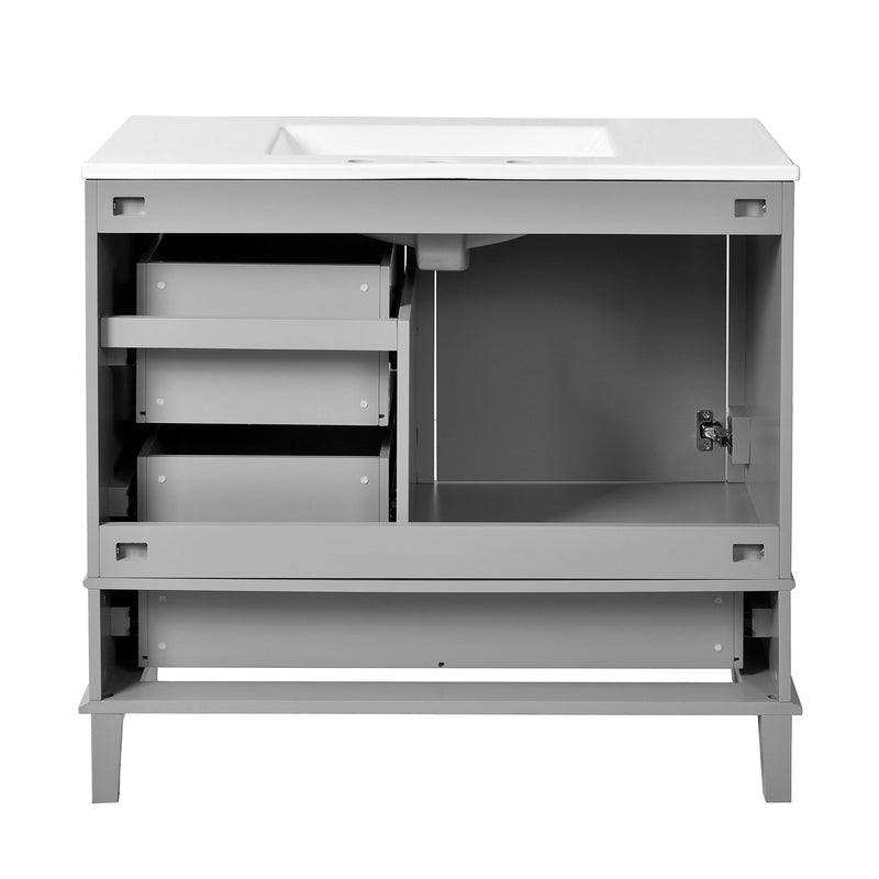 Traditional Bathroom Vanity Set With Soft Close Doors