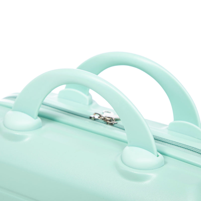Spinner Luggage Set With Combination Lock