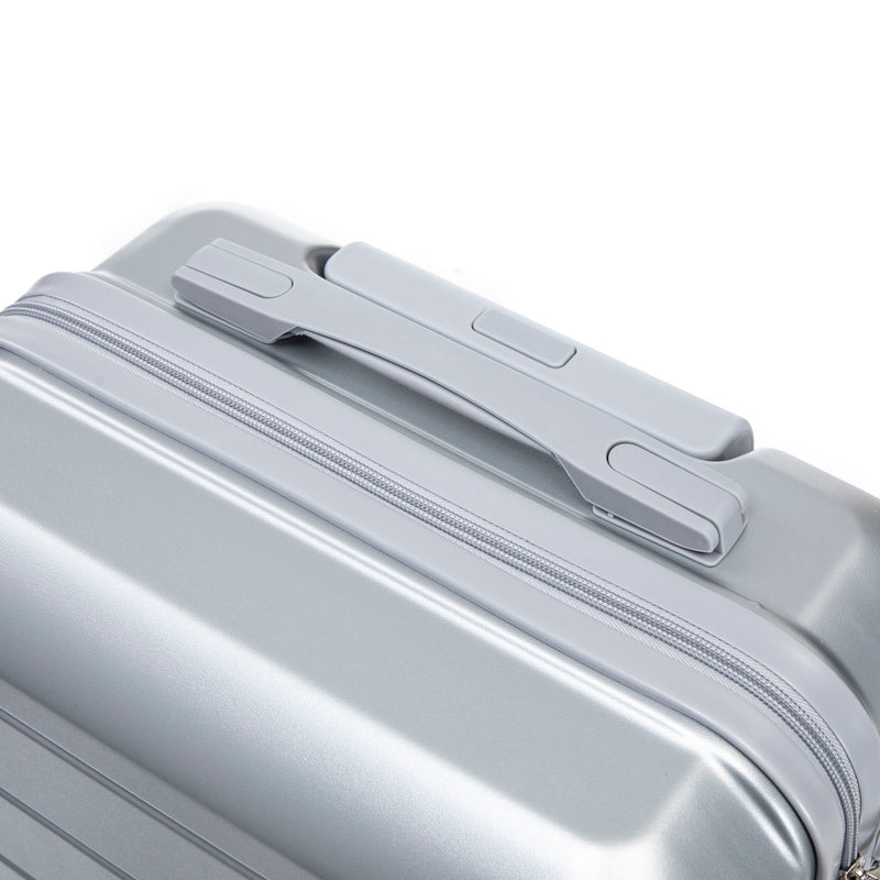 Hard Shell Travel Luggage With Scratch Resistant Surface