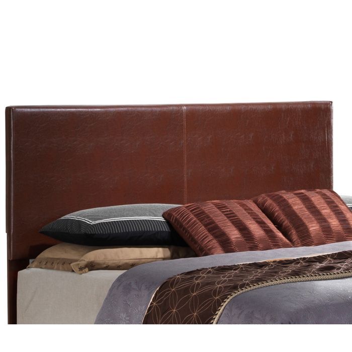 Elegant Platform Bed For Relaxed Spaces