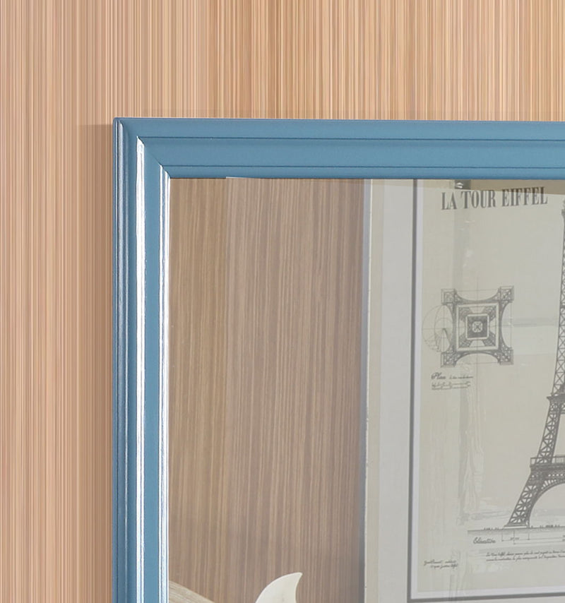 Traditional Wall Mirror For Any Space